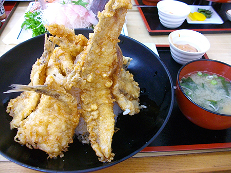 魚重食堂の深海魚天丼